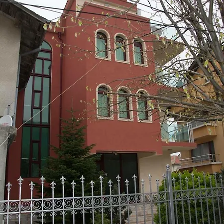 Stedy Guest house 2*